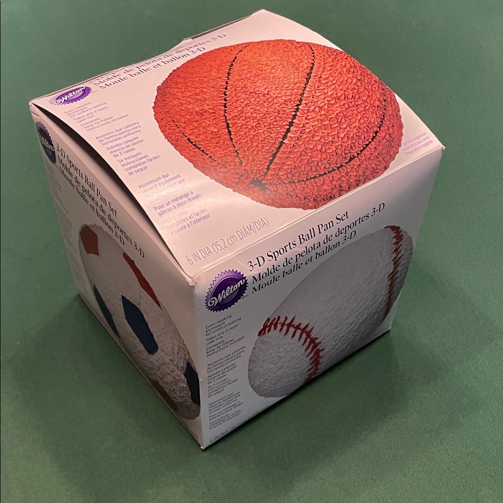 Vintage Wilton 3-D Sports Ball Pan Set (4-piece in box #2105-6506)